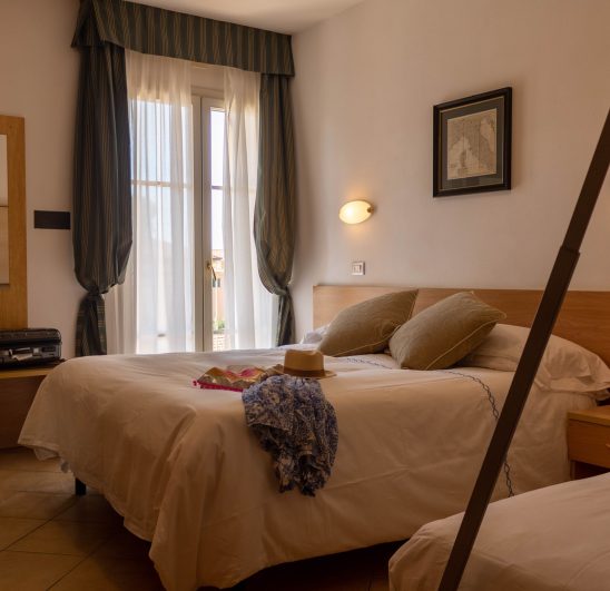 hotel-la-bitta-camera-tripla-standard-001